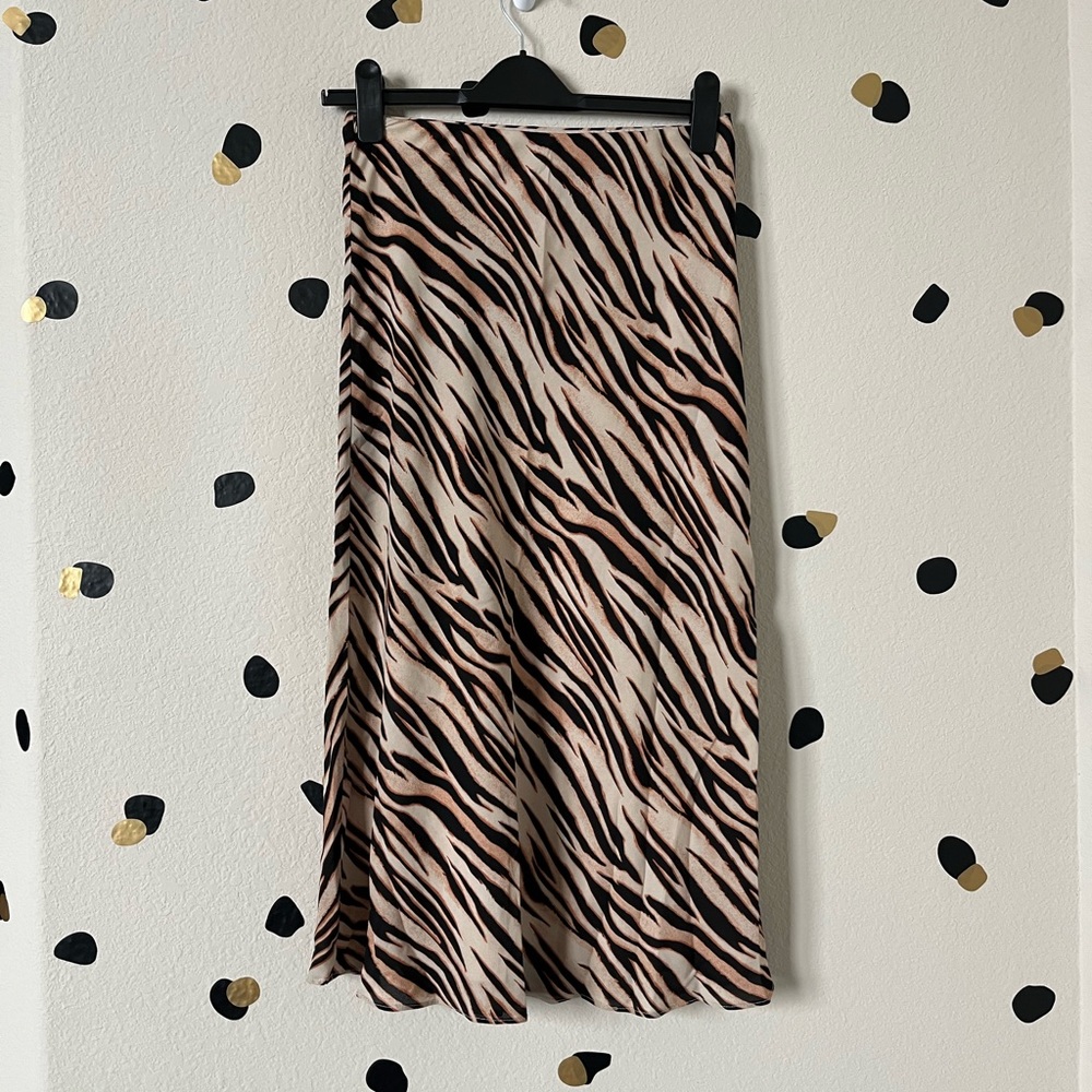 NWOT Socialite High Waist Tiger Skirt